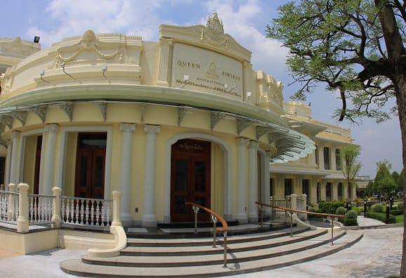 queen sirikit museum